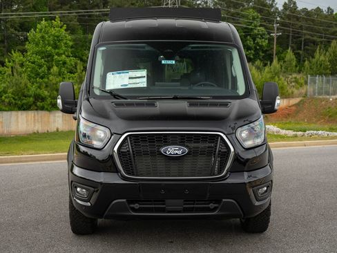 New 2026 Ford Transit 250 148 Medium Roof Extended AWD image 7