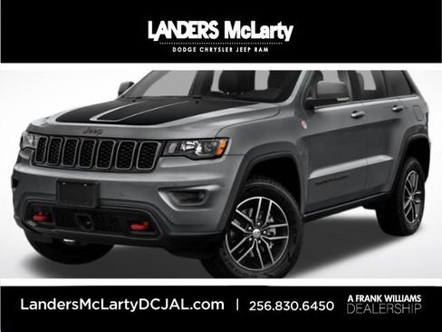 Used 2021 Jeep Grand Cherokee Trailhawk w/ Trailhawk Luxury Group image 2