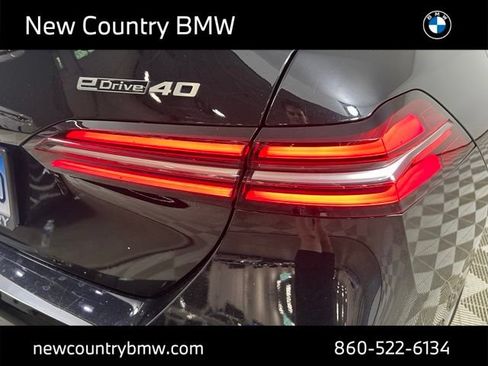 Used 2024 BMW i5 eDrive40i w/ Premium Package RWD image 31