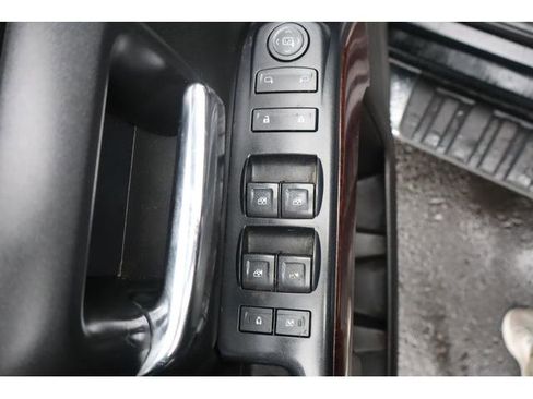 Used 2015 GMC Sierra 1500 SLE image 9