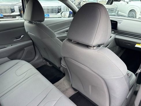 Certified 2023 Hyundai Elantra SEL w/ Convenience Package image 24