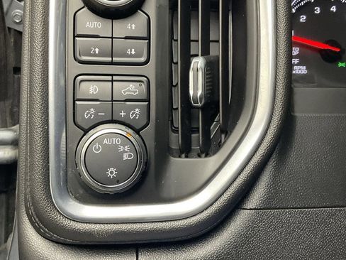 Used 2020 Chevrolet Silverado 1500 LT Trail Boss image 23