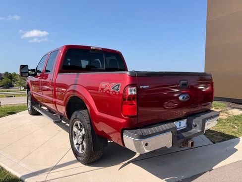 Used 2015 Ford F250 Lariat w/ Lariat Chrome Package AWD/4WD image 5