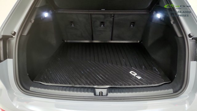 Used 2024 Audi Q4 e-tron Premium Plus w/ Premium Plus AWD/4WD image 30