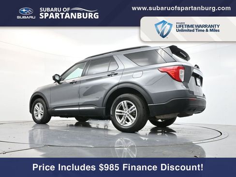 Used 2023 Ford Explorer XLT image 30