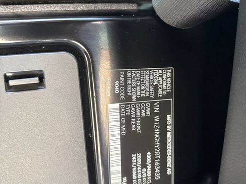 Used 2024 Mercedes-Benz Sprinter 2500 image 34