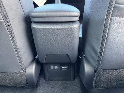 New 2026 Toyota Prius Plug-In Hybrid image 7