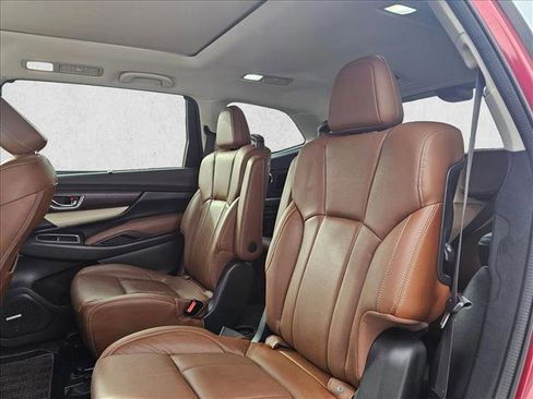 Used 2019 Subaru Ascent Touring w/ Popular Package #2A image 16