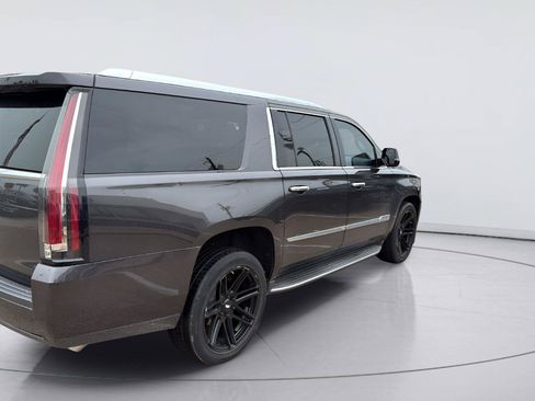 Used 2018 Cadillac Escalade ESV Luxury RWD image 6
