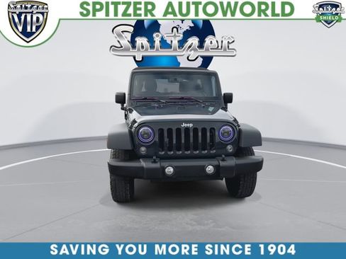Used 2018 Jeep Wrangler Unlimited Sport S AWD/4WD image 3