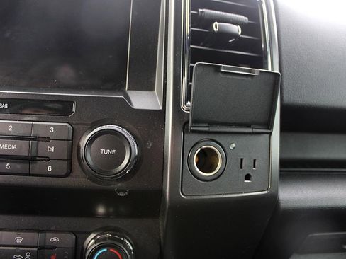 Used 2020 Ford F150 XLT w/ Equipment Group 302A Luxury image 15