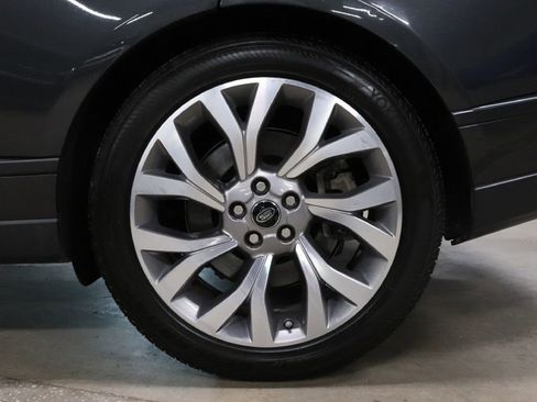 Used 2019 Land Rover Range Rover HSE image 35