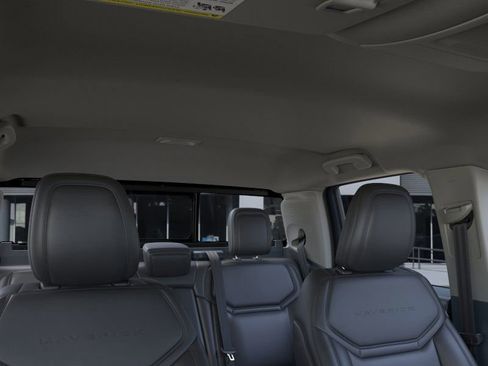 New 2025 Ford Maverick Lariat w/ Black Appearance Package image 12