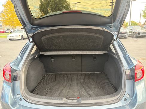 Used 2015 MAZDA MAZDA3 i Touring w/ Technology Package FWD image 25
