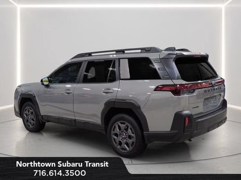 Used 2026 Subaru Outback Premium AWD/4WD image 3