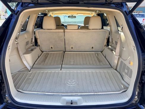 Used 2014 Toyota Highlander XLE image 13