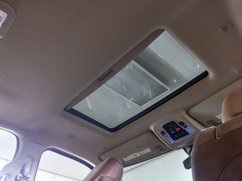 Used 2022 RAM 3500 Limited image 22