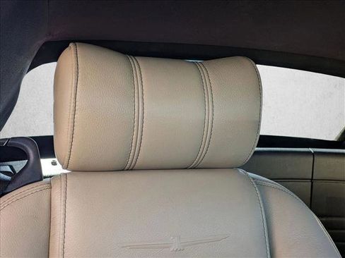 Used 2005 Ford Thunderbird image 16