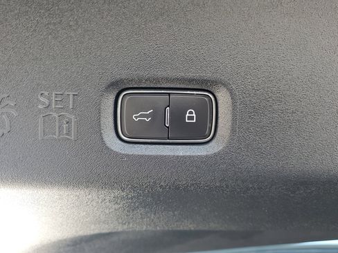 Certified 2025 Ford Expedition Platinum w/ Platinum Ultimate Package image 11