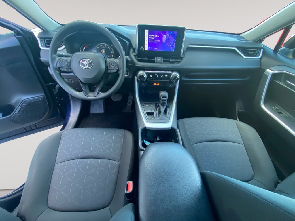 Used 2024 Toyota RAV4 XLE AWD/4WD image 10