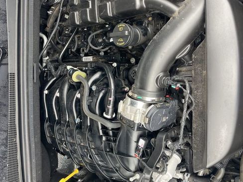 Used 2023 Dodge Durango GT image 33