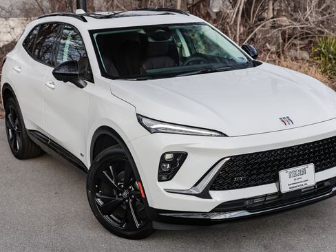 New 2026 Buick Envision Sport Touring image 2