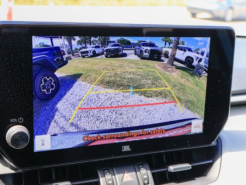 Used 2025 Toyota RAV4 Limited FWD image 5