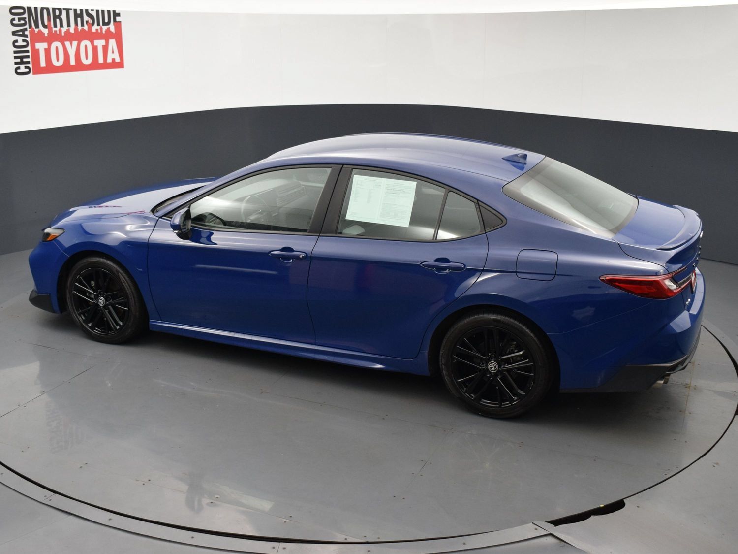 Used 2025 Toyota Camry SE FWD image 19