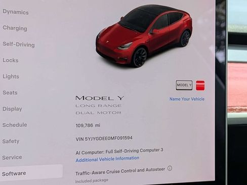 Used 2021 Tesla Model Y Long Range AWD/4WD image 29