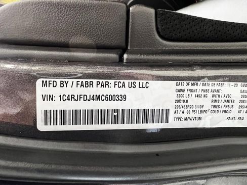 Used 2021 Jeep Grand Cherokee SRT w/ Trailer Tow Group IV image 7