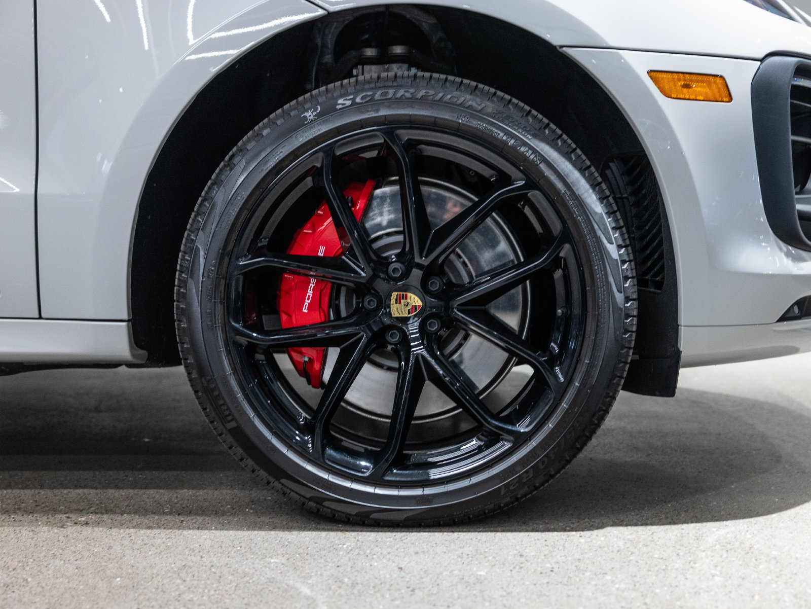 Certified 2026 Porsche Macan GTS AWD/4WD image 51
