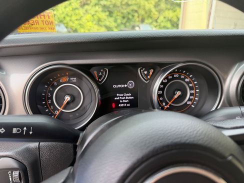 Used 2023 Jeep Wrangler Sport AWD/4WD image 14