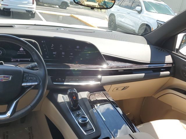 Certified 2023 Cadillac Escalade ESV Premium Luxury w/ LPO, Radiant Package AWD/4WD image 16