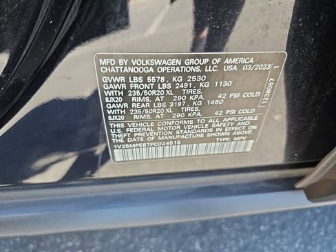 Used 2023 Volkswagen ID.4 S RWD image 9