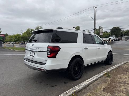 Used 2024 Ford Expedition Max Limited AWD/4WD image 4