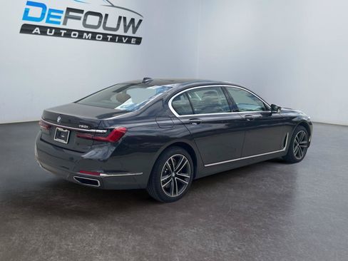 Used 2022 BMW 750Li xDrive AWD/4WD image 3