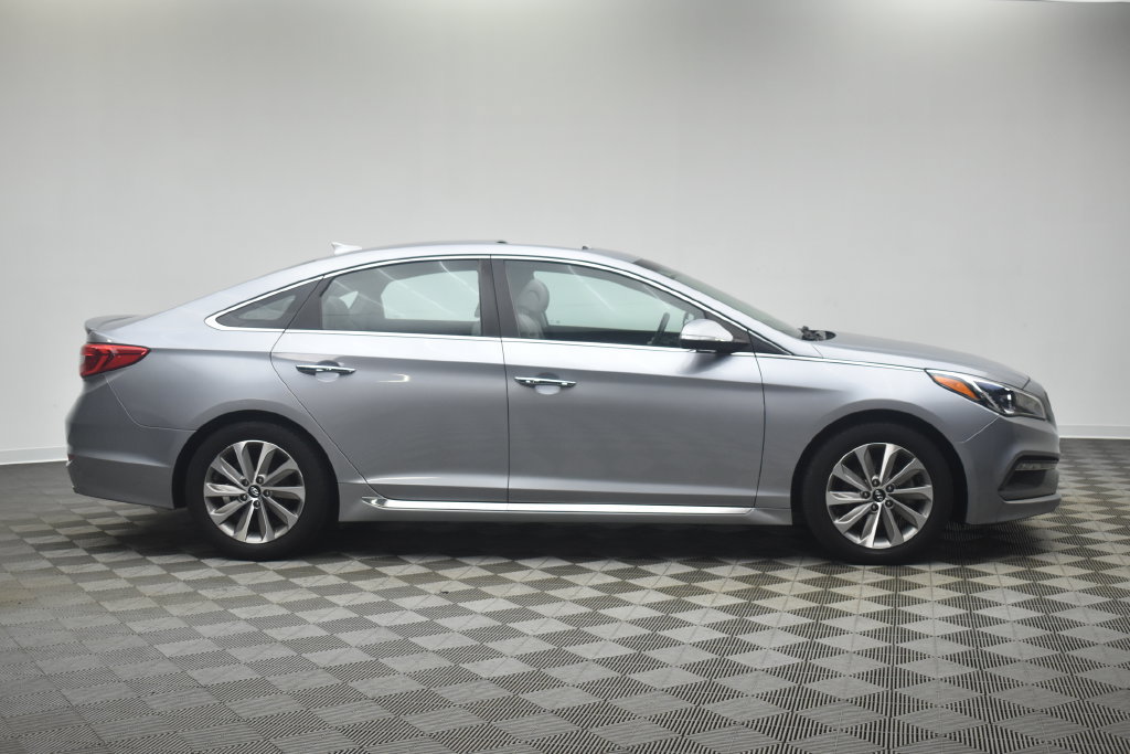 Used 2017 Hyundai Sonata Sport w/ Value Edition Package 02 FWD image 11
