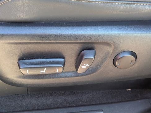 Used 2019 Lexus GX 460 image 21