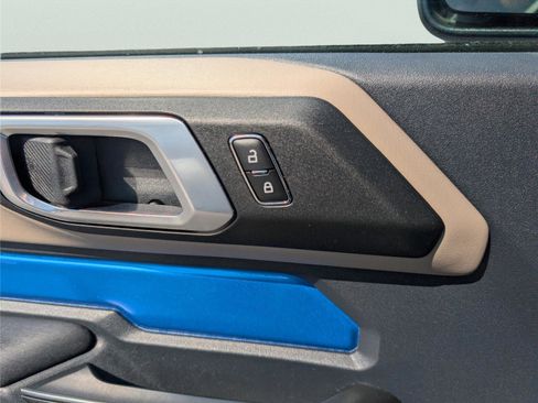 Used 2024 Ford Bronco Wildtrak image 17