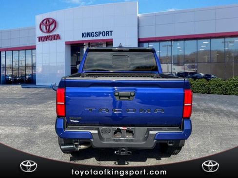 Certified 2025 Toyota Tacoma SR5 image 4