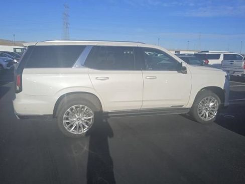 Used 2022 Cadillac Escalade Premium Luxury w/ Performance Package AWD/4WD image 6