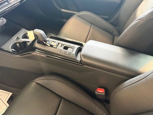 New 2026 Toyota Prius Plug-In Hybrid FWD image 22