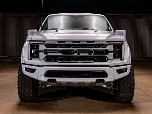 Used 2025 Ford F150 Raptor image 2