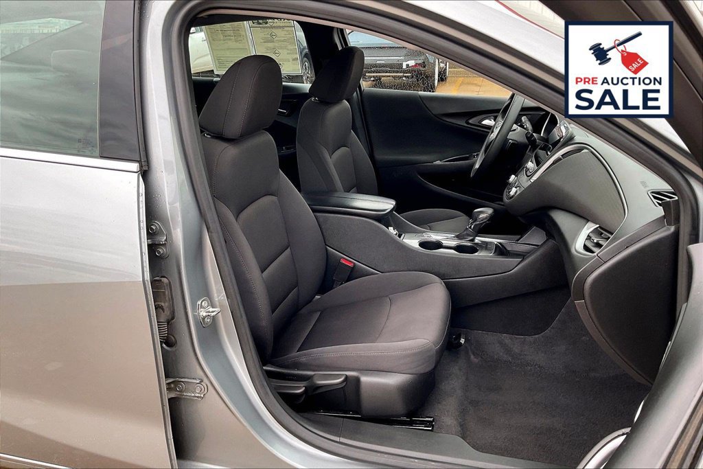 Used 2023 Chevrolet Malibu LT FWD image 7