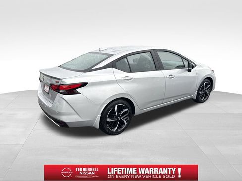 New 2025 Nissan Versa SR w/ Trunk Package FWD image 8