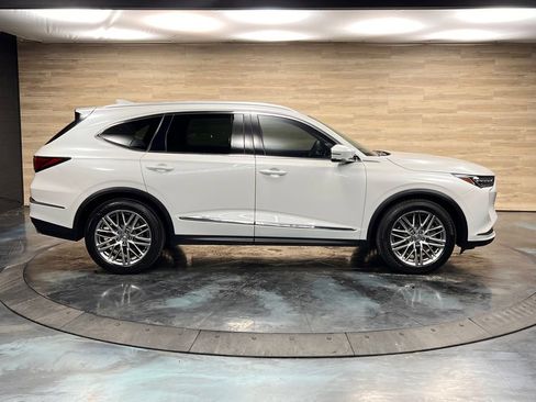 Used 2024 Acura MDX SH-AWD w/ Advance Package image 31
