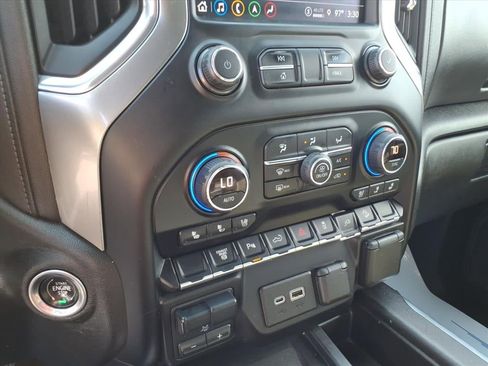 Used 2021 Chevrolet Silverado 2500 LTZ w/ LTZ Plus Package image 18