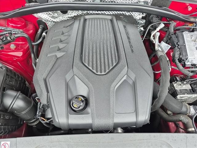 Used 2025 Porsche Macan Turbo AWD/4WD image 25