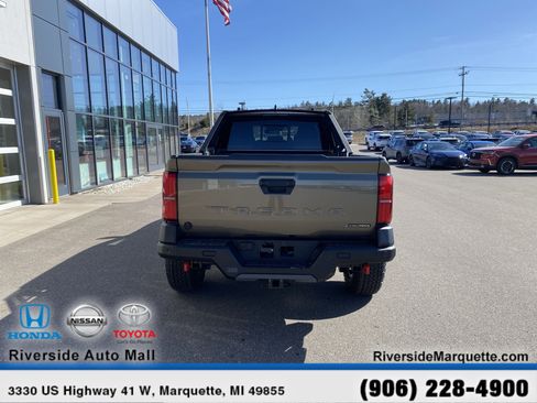 Used 2025 Toyota Tacoma Trailhunter Hybrid w/ Tow Tech Package image 7