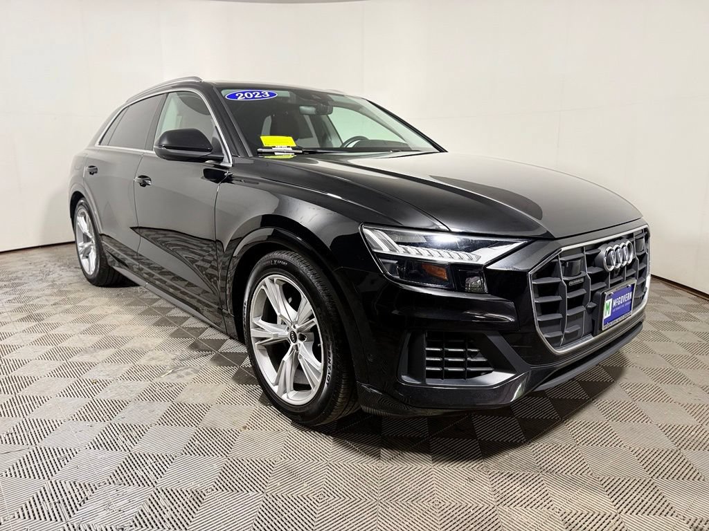 Used 2023 Audi Q8 Prestige AWD/4WD image 9